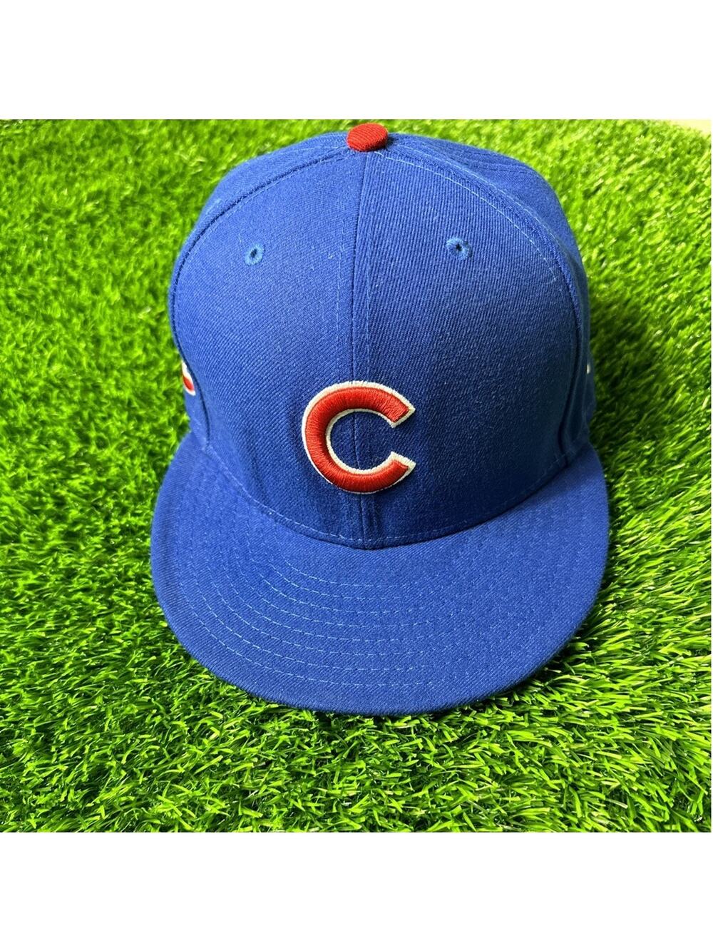 Chicago Cubs New Era 9FiftySnapback Unisex Hat Walking Cub Side Patch Blue Red